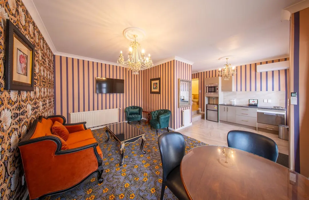 Prince'S Gate Hotel-1